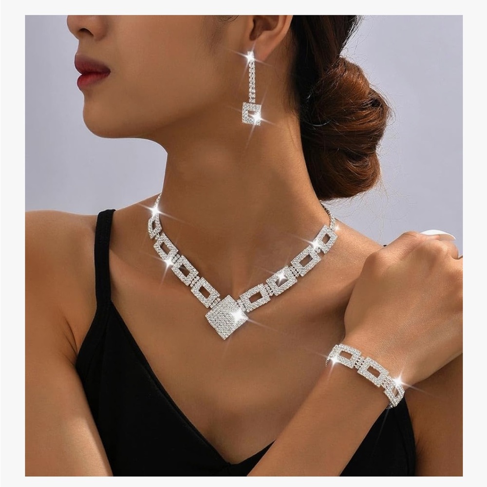 New three-piece prom or bridal set
